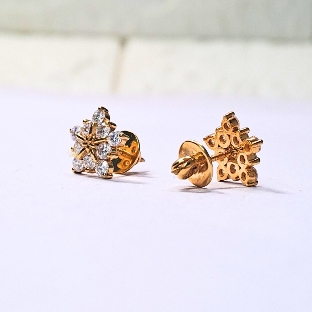 Vai Ra Snowflake Earrings in moissanite and Diamond