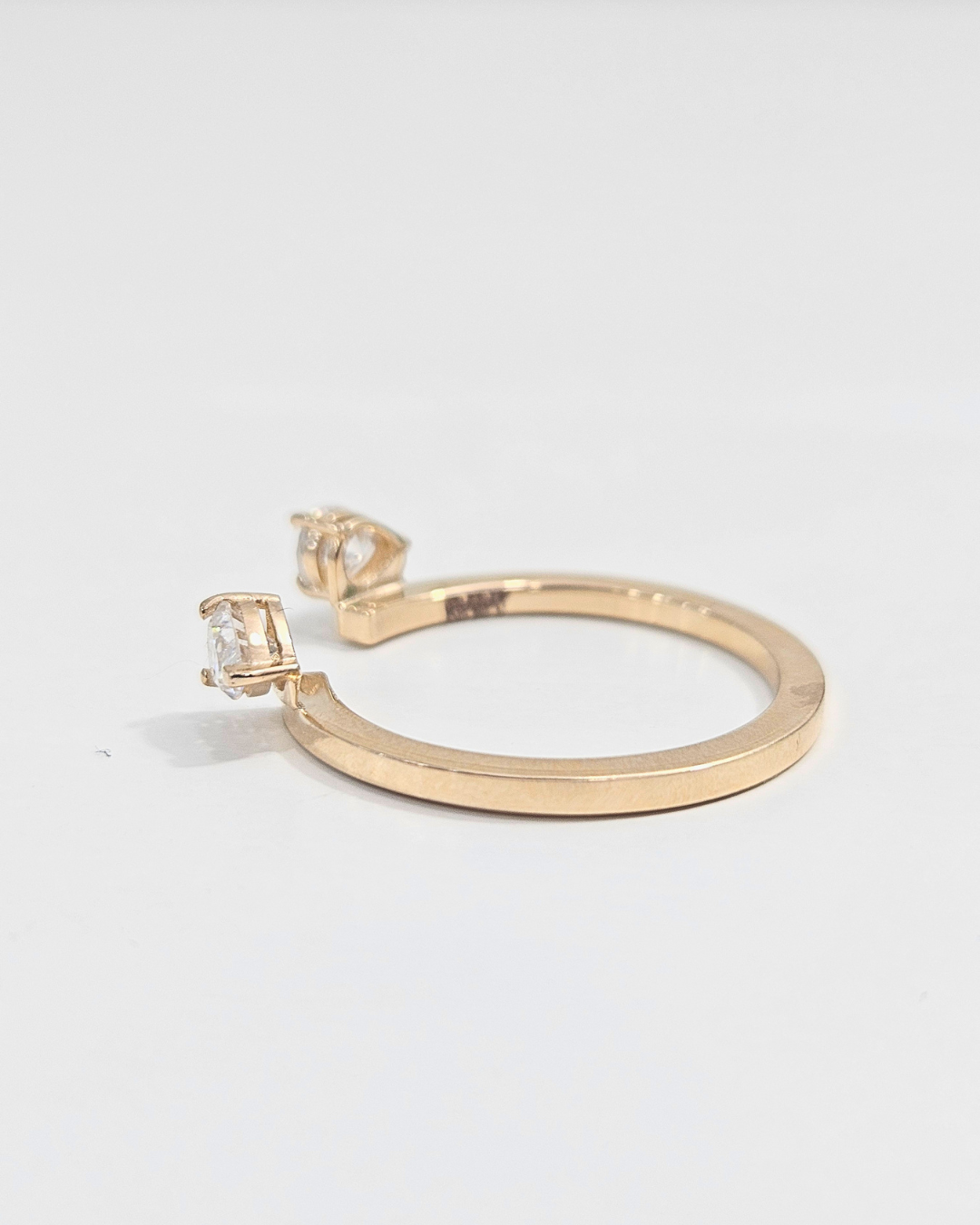 Versa Pear Open Setting Band 1 CT by Vai Ra