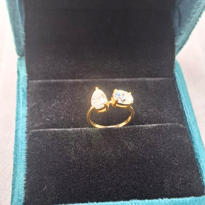 Elowen Toi Et Moi by Vai Ra in Moissanite and Lab diamond