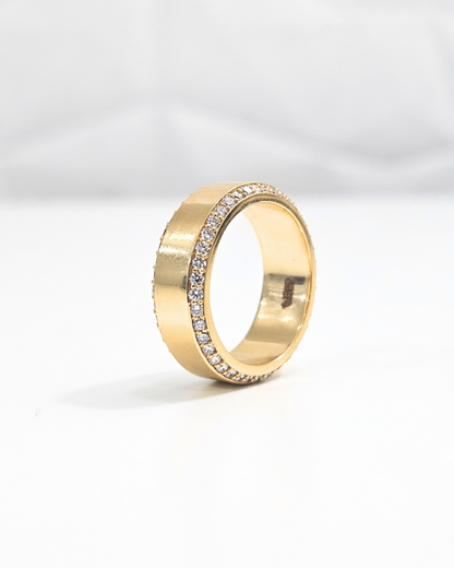 Men solid gold ring in diamonds