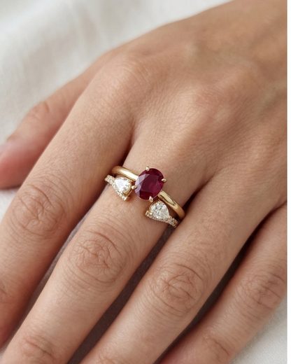 Vero Engagment Band 0.96 CT in Moissanite and Lab Diamond by Vai Ra
