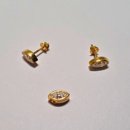 Marquise Set with Earrings and Pendant by Vai RA in Moissanite and Lab Diamond