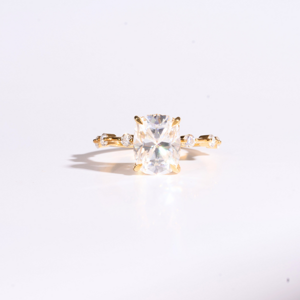The Aahna Ring - Elongated Cushion