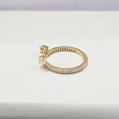 Vero Engagment Band 0.96 CT in Moissanite and Lab Diamond by Vai Ra