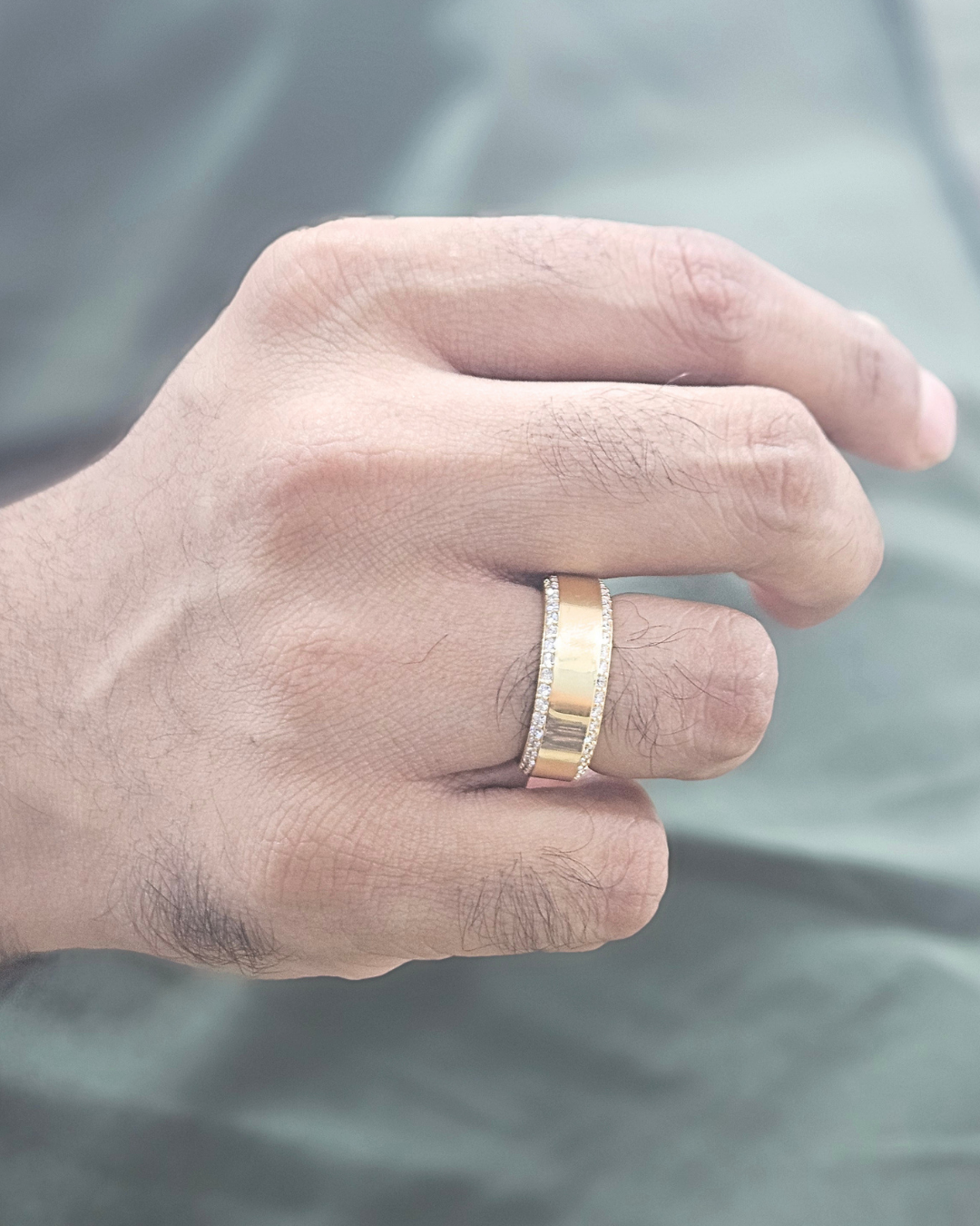 Men solid gold ring in diamonds