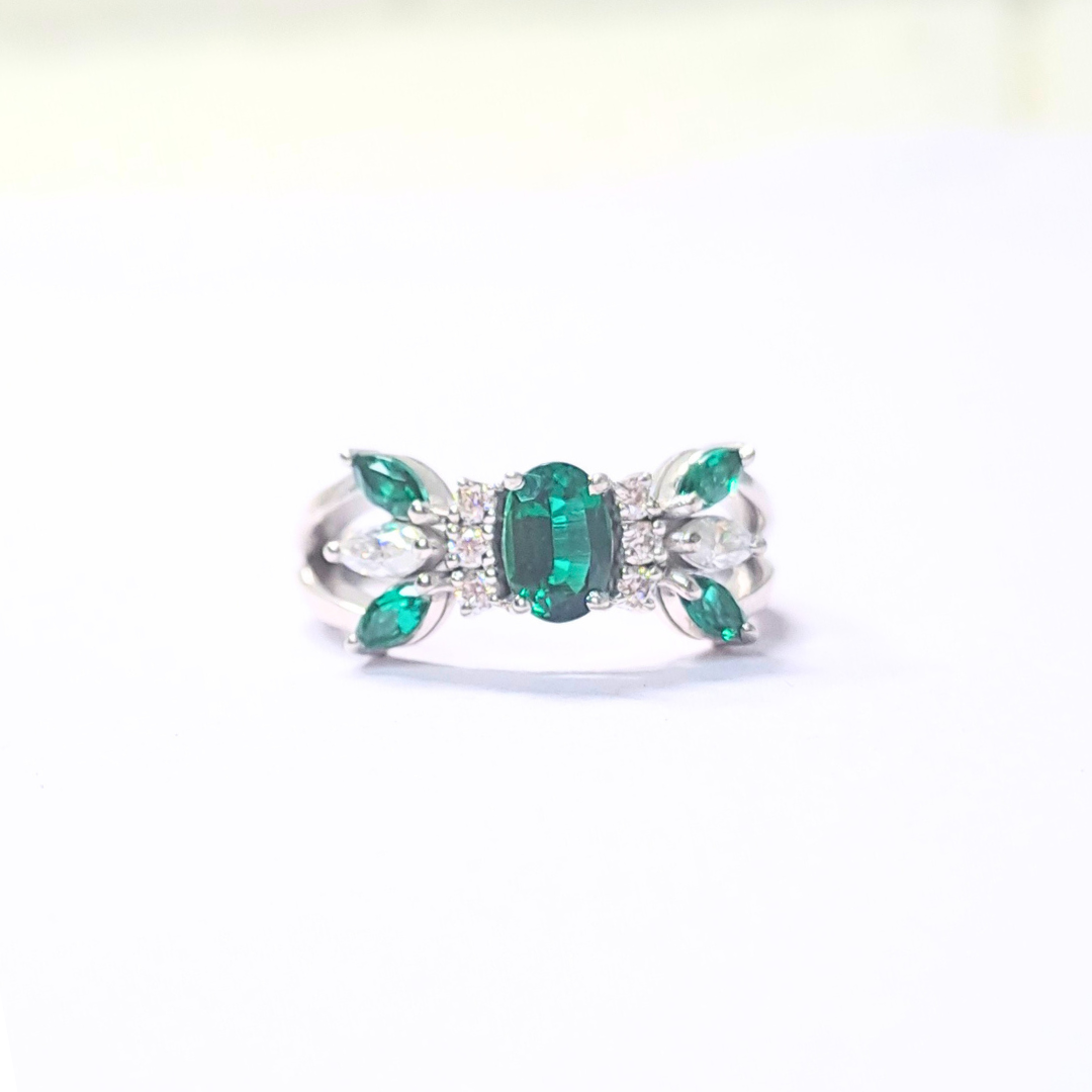 Vai Ra Emerald Ring with Moissanite