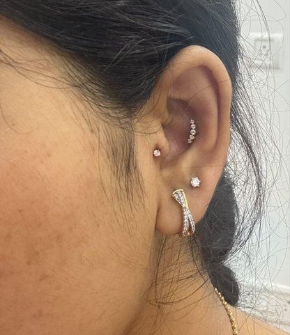 Five Stone Prong Piercing Earrings
by Vai Ra in Moissanite and Lab Diamond