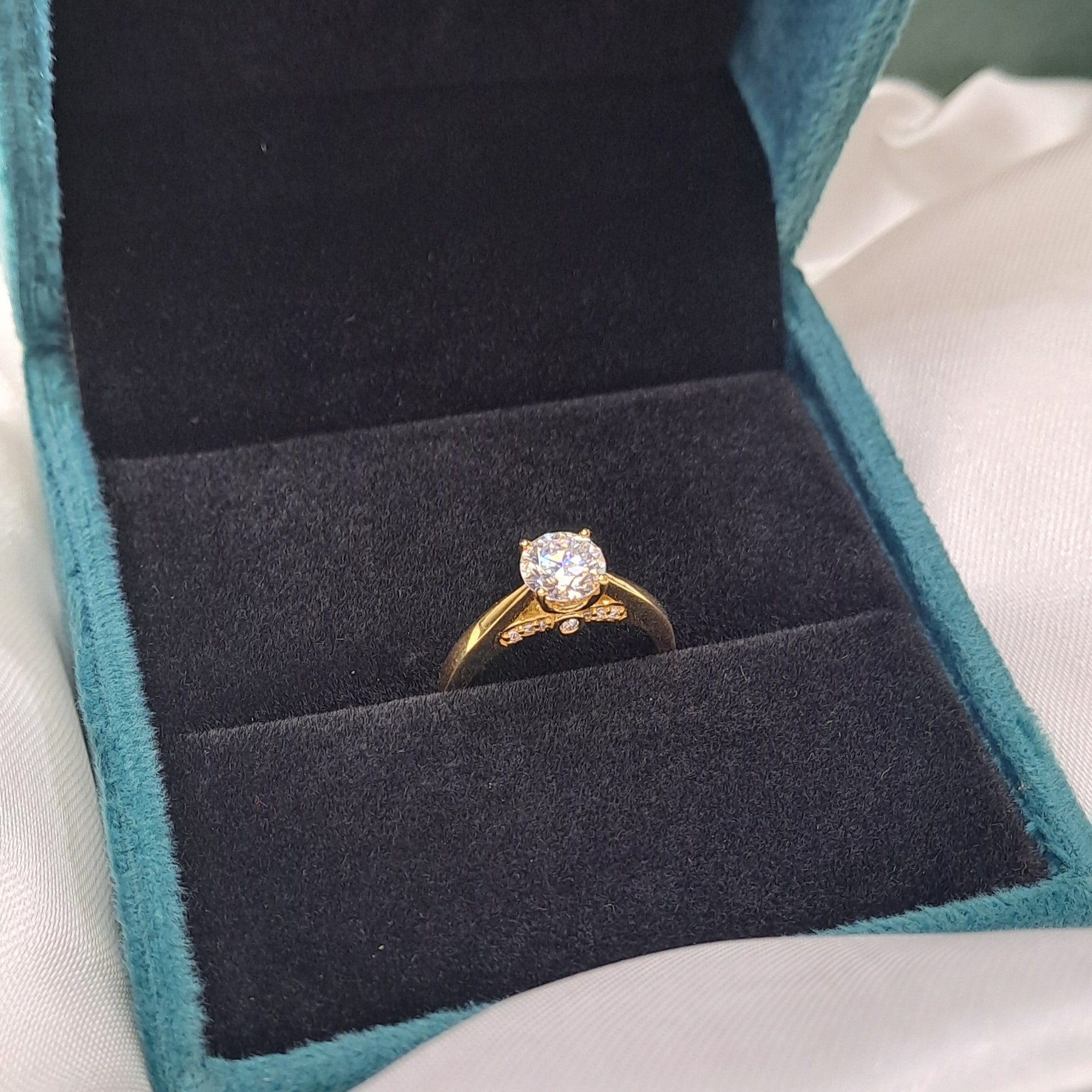The Minimalist Ring- Moissanite Diamond by Vai Ra