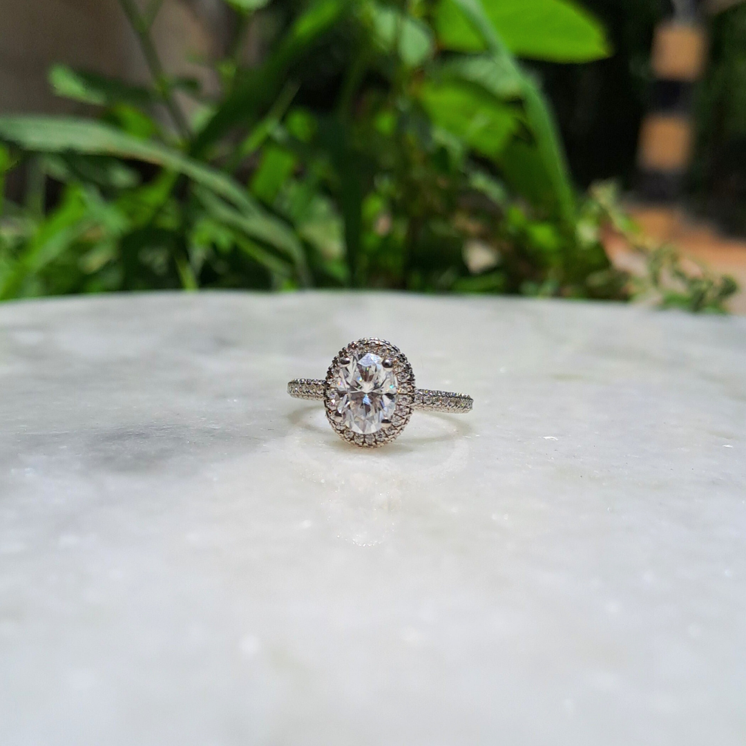 Oval moissanite Diamond Ring
