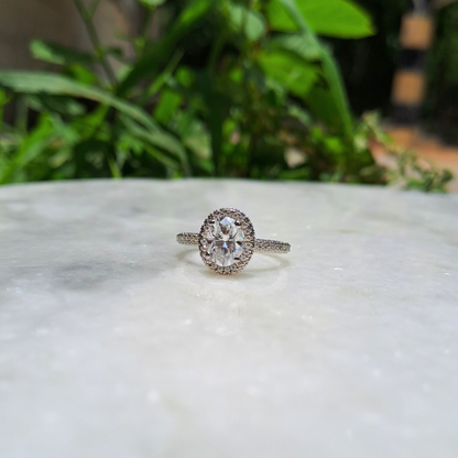 Oval moissanite Diamond Ring