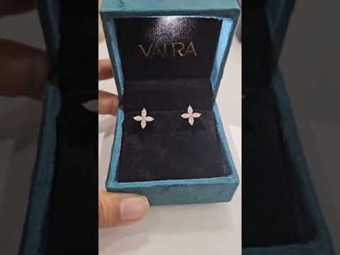 Aloka Ear Ring in Moissanite and Lab Diamond
