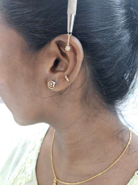 Dandelion Moissanite Bugadi - Helix Piercing Earring