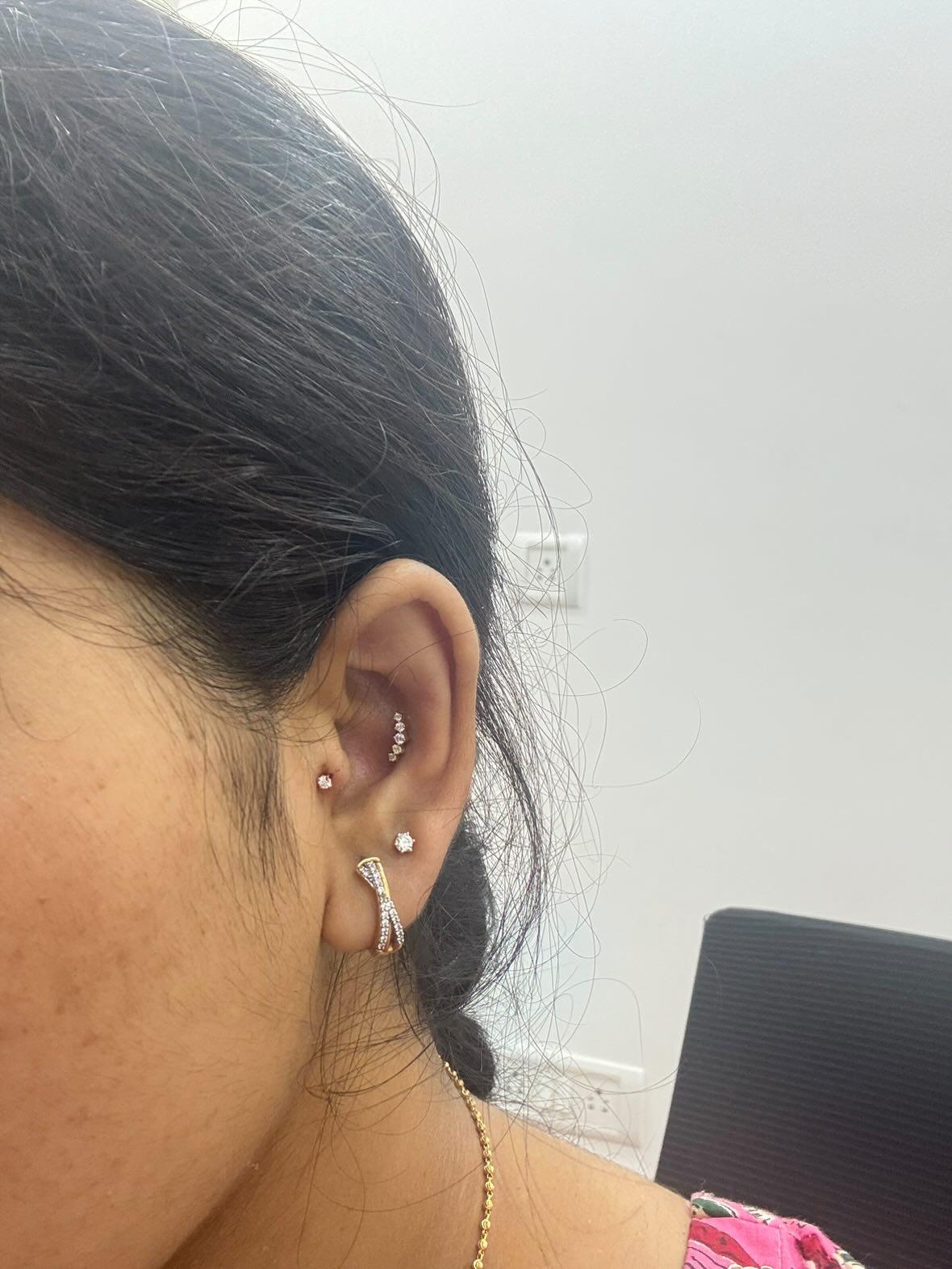 Five Stone Prong Piercing Earrings
by Vai Ra in Moissanite and Lab Diamond