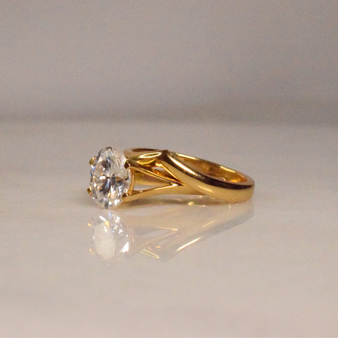 The Desire Oval Ring