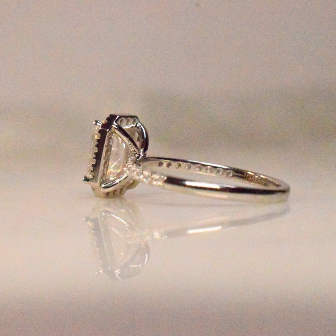 Aswi Ring (1.62 CT)